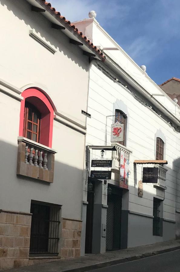 סוקרה Cittadella Hostal מראה חיצוני תמונה